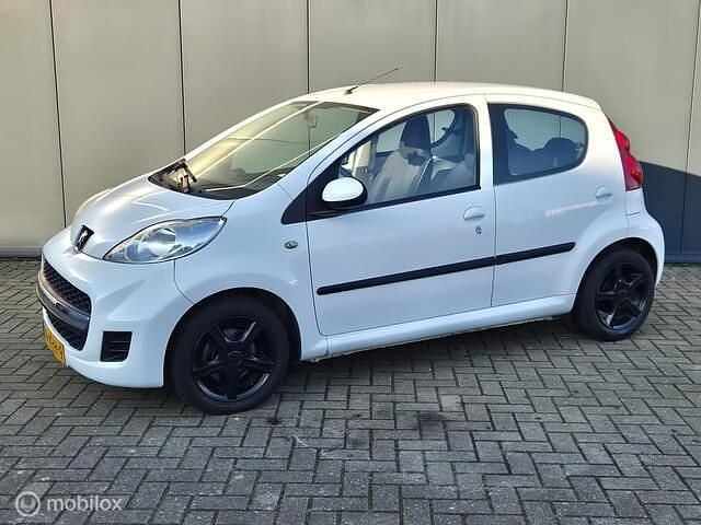 Occasion Peugeot 107 68 PK (50 kW) 2009 Wit Hatchback
