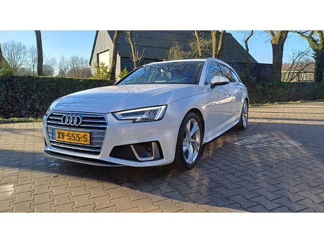 Wit Gebruikt 2019 Audi A4 S-Line Stationwagen | € 21.500 (Eerlijke prijs) - Afbeelding 1/4