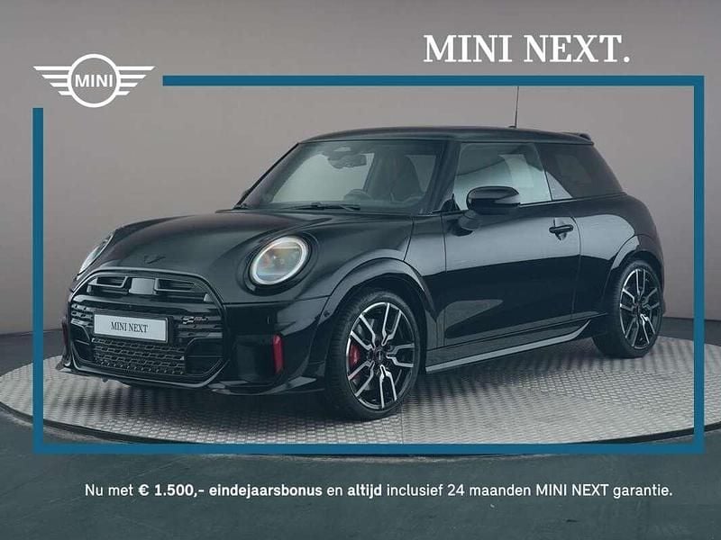 Zwart Nieuw 2025 Mini John Cooper Works Hatchback | € 49.500 (Iets duurder) - Afbeelding 1/4