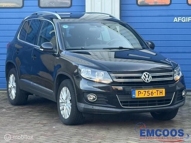 Zwart Occasion 2013 VW Tiguan R-line Edition SUV | € 7.950 (Goede deal) - Afbeelding 1/4