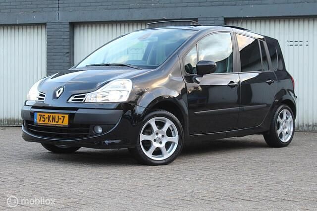 Zwart Gebruikt 2009 Renault Modus MPV | € 7.250 - Afbeelding 1/4
