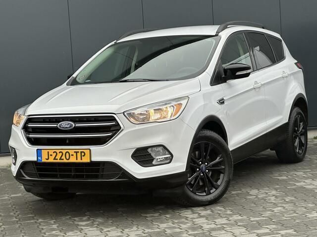 Wit Gebruikt 2018 Ford Kuga SUV | € 12.995 (Super prijs) - Afbeelding 1/4