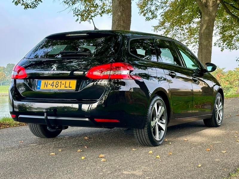 Occasion Peugeot 308 SW Allure 131 PK (96 kW) 2020 Zwart Stationwagen