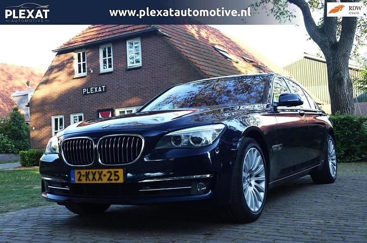 Gebruikt 2013 BMW 730 Executive Sedan | € 18.945 (Eerlijke prijs) - Afbeelding 1/4