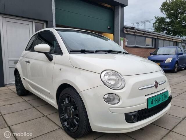 Wit Gebruikt 2010 Fiat 500 Lounge Hatchback | € 6.999 (Iets duurder) - Afbeelding 1/4