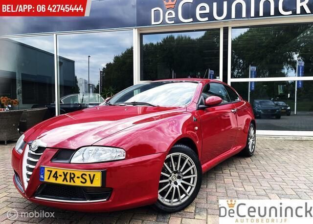 Rood Gebruikt 2007 Alfa Romeo GT Coupé | € 4.250 (Eerlijke prijs) - Afbeelding 1/4