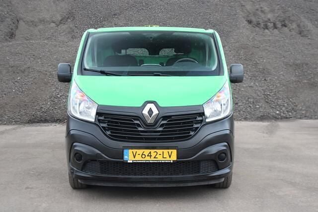 Groen Occasion 2018 Renault Trafic Komfort MPV | € 9.750 (Super prijs) - Afbeelding 1/4