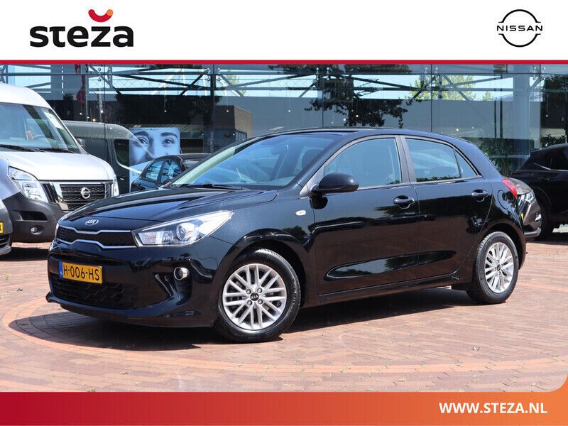 Zwart Gebruikt 2020 Kia Rio Hatchback | € 14.949 (Eerlijke prijs) - Afbeelding 1/4
