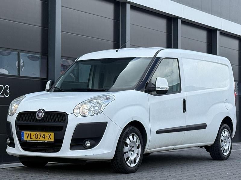 Wit Gebruikt 2015 Fiat Doblò MPV | € 4.950 (Super prijs) - Afbeelding 1/4