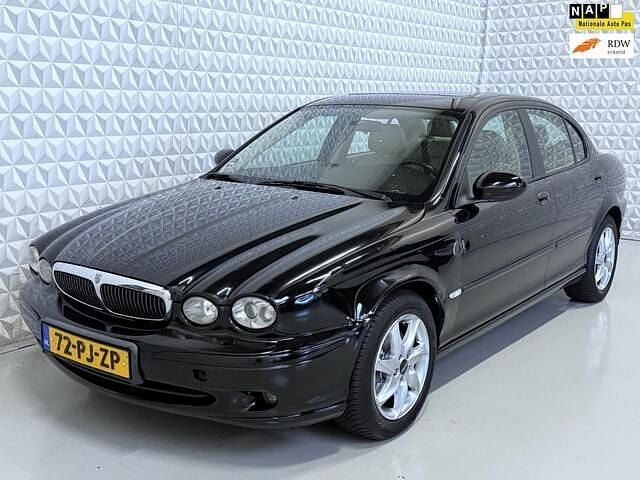 Zwart Gebruikt 2004 Jaguar X-type Sedan | € 999 (Goede deal) - Afbeelding 1/4