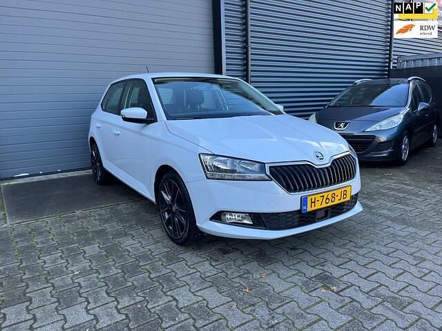 Wit Gebruikt 2020 Skoda Fabia Ambition Hatchback | € 11.495 (Goede deal) - Afbeelding 1/4