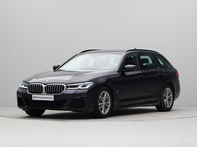 Zwart Occasion 2021 BMW 530 Stationwagen | € 39.950 (Iets duurder) - Afbeelding 1/4