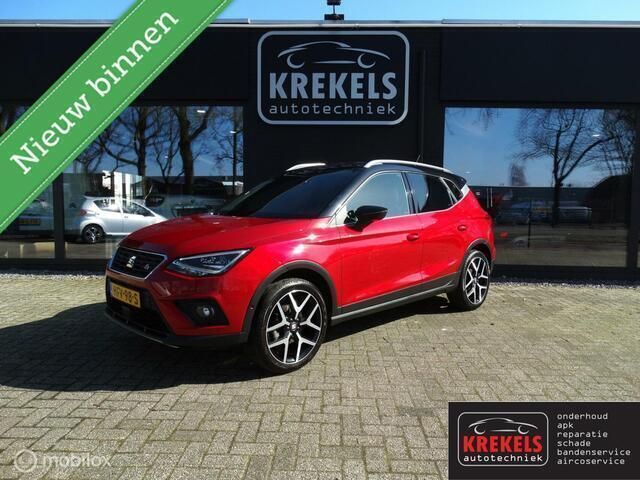 Rood Gebruikt 2018 Seat Arona Business SUV | € 17.950 (Duur) - Afbeelding 1/4