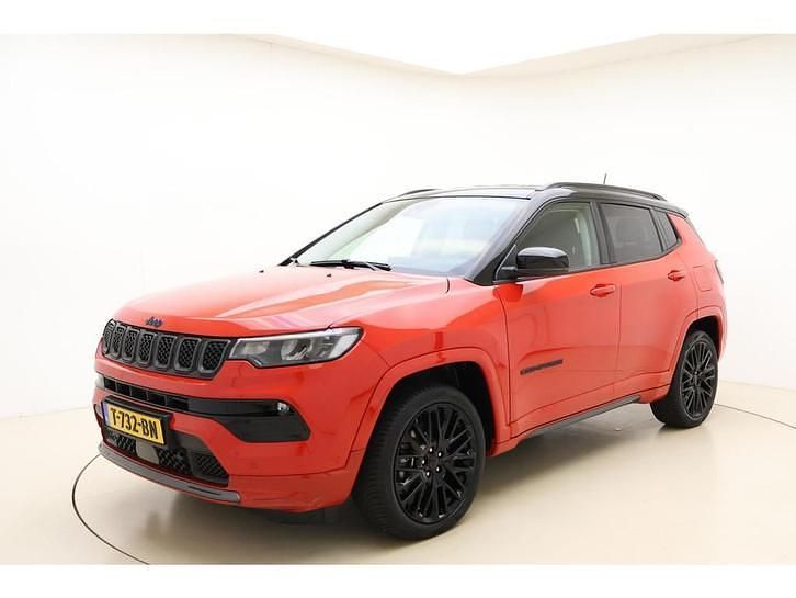 Rood Occasion 2022 Jeep Compass SUV | € 25.745 (Eerlijke prijs) - Afbeelding 1/4