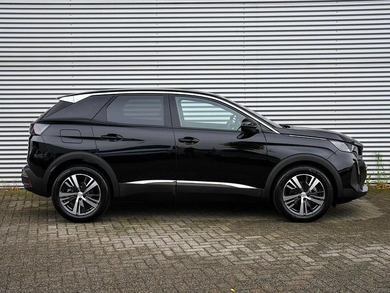 Occasion Peugeot 3008 Allure 131 PK (96 kW) 2024 Zwart SUV