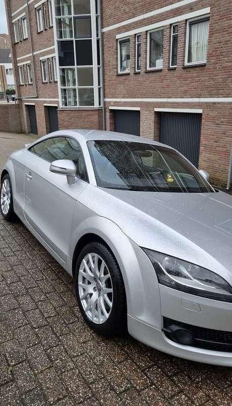 Grijs Gebruikt 2006 Audi TT Coupé | € 6.500 (Eerlijke prijs) - Afbeelding 1/4