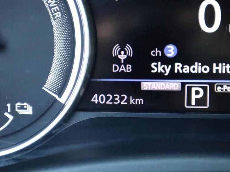 Occasion Nissan Juke 360º 94 PK (69 kW) 2024 Grijs metallic SUV