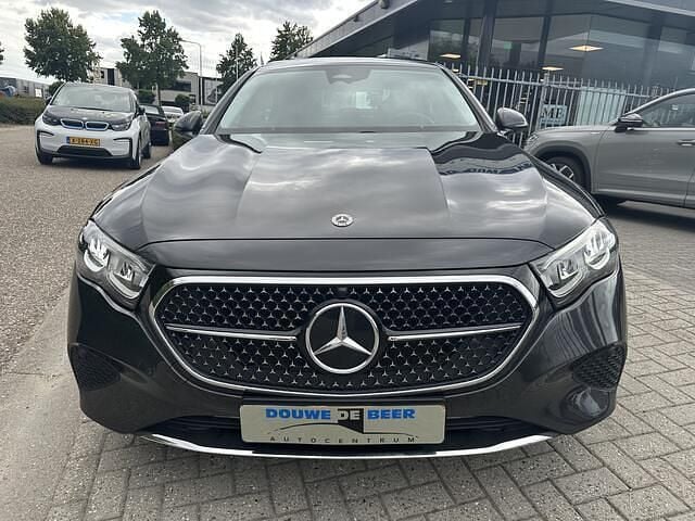 Occasion Mercedes E200 Avantgarde 204 PK (150 kW) 2023 Zwart Sedan