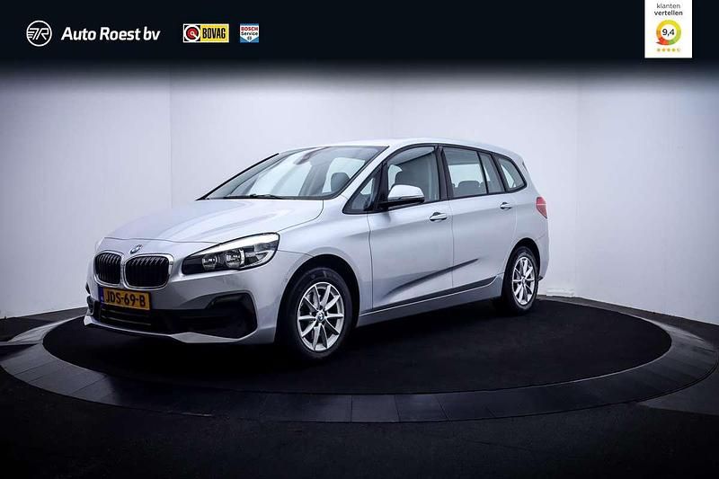Grijs Gebruikt 2020 BMW 216 Gran Tourer Executive MPV | € 19.750 (Iets duurder) - Afbeelding 1/4