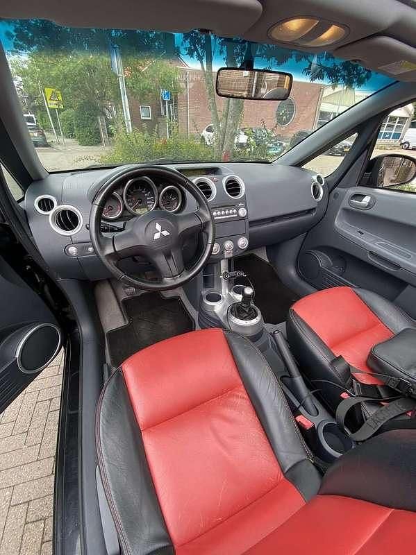 Occasion Mitsubishi Colt Invite 109 PK (80 kW) 2007 Zwart Cabriolet