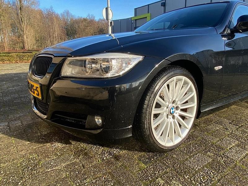 Occasion BMW 316 2009 Zwart (metallic) Sedan