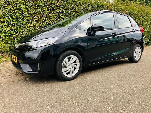 Zwart Gebruikt 2016 Honda Jazz Comfort Hatchback | € 13.985 (Eerlijke prijs) - Afbeelding 1/4