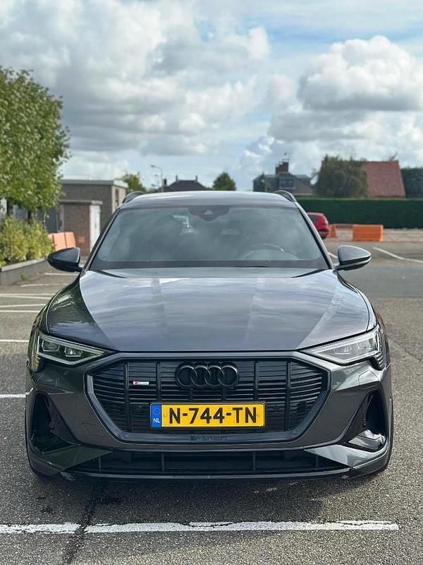 Gebruikt 2021 Audi e-tron S-Line SUV | € 33.250 (Super prijs) - Afbeelding 1/1