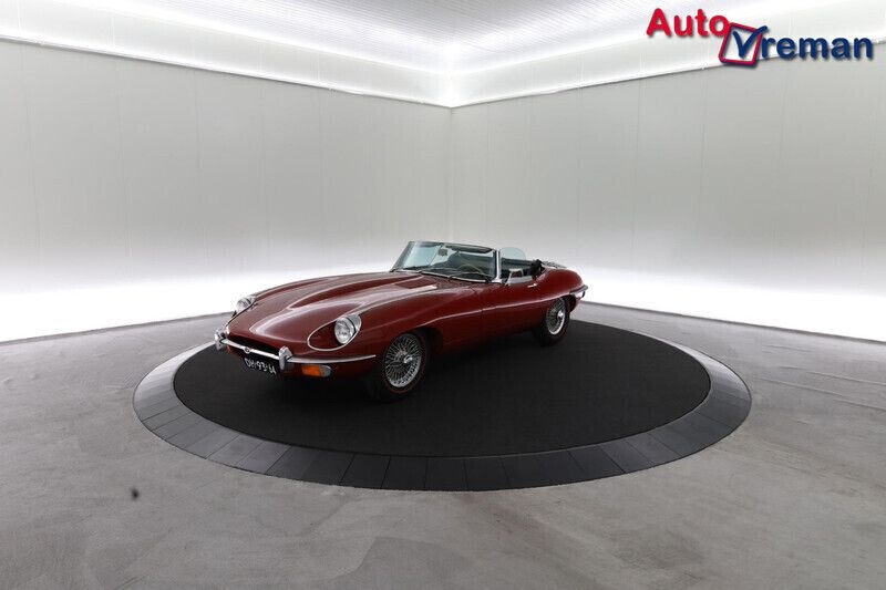Rood Gebruikt 1969 Jaguar E-Type Cabriolet | € 68.750 - Afbeelding 1/4