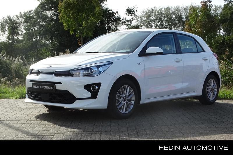 Wit Gebruikt 2021 Kia Rio Hatchback | € 16.945 (Eerlijke prijs) - Afbeelding 1/4