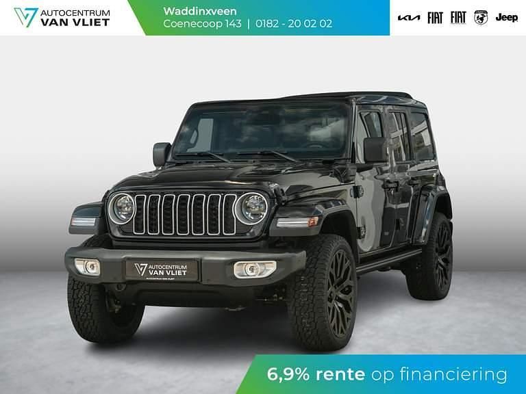Zwart Occasion 2025 Jeep Wrangler Unlimited Sahara SUV | € 88.990 - Afbeelding 1/4