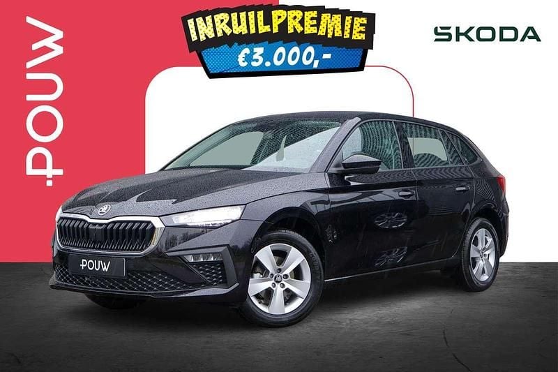 Zwart Nieuw 2025 Skoda Scala Selection Hatchback | € 32.650 (Eerlijke prijs) - Afbeelding 1/4