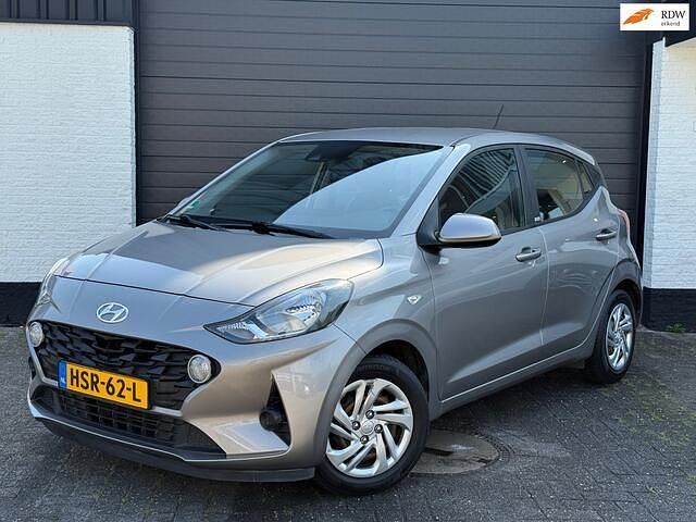 Bruin Gebruikt 2020 Hyundai i10 Comfort Hatchback | € 9.450 (Eerlijke prijs) - Afbeelding 1/4