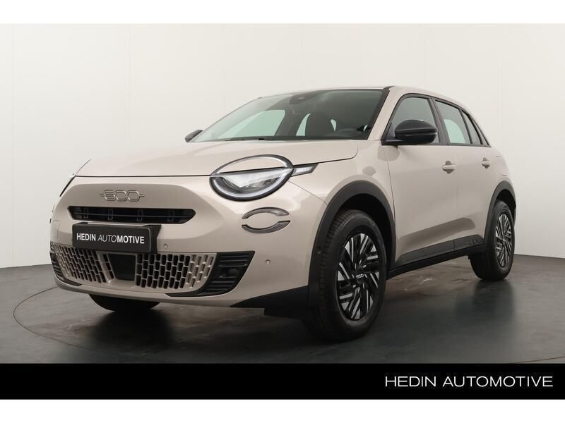 Grijs Gebruikt 2024 Fiat 600 Urban SUV | € 28.445 (Eerlijke prijs) - Afbeelding 1/4