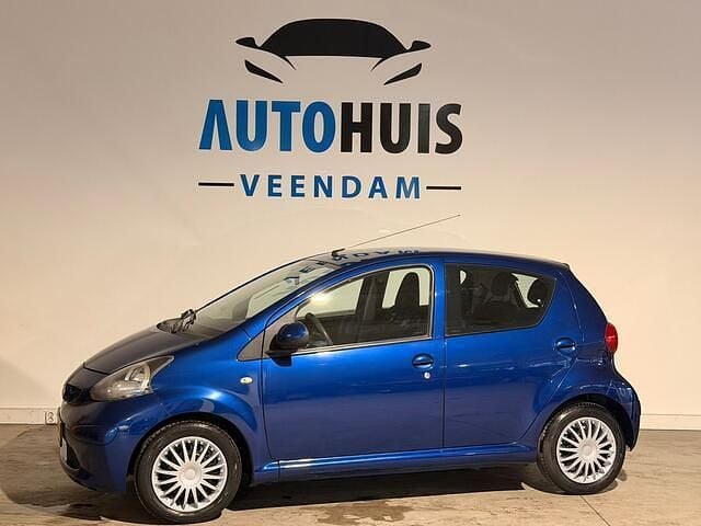 Blauw (metallic) Occasion 2008 Toyota Aygo Hatchback | € 1.495 (Goede deal) - Afbeelding 1/4