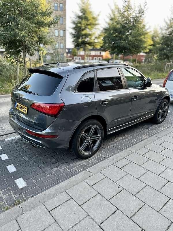 Grijs Gebruikt 2013 Audi Q5 SUV | € 16.500 (Eerlijke prijs) - Afbeelding 1/4