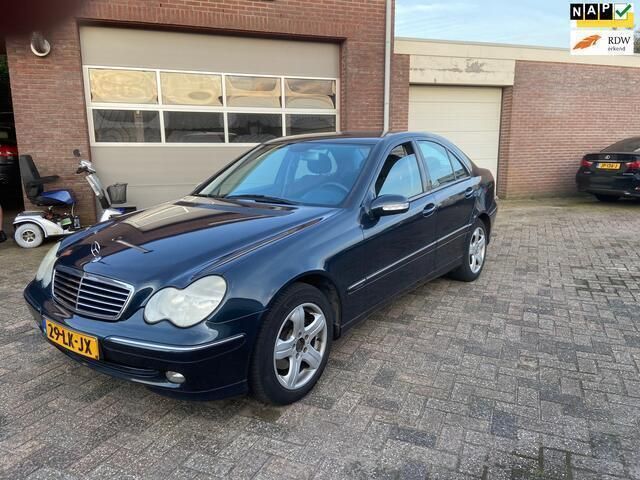 Zwart Gebruikt 2003 Mercedes C180 Elegance Sedan | € 2.450 (Goede deal) - Afbeelding 1/4