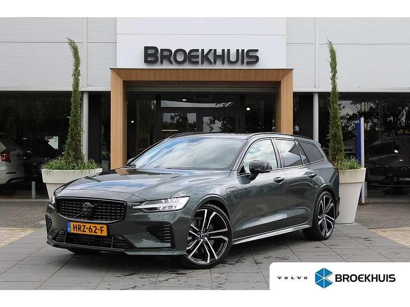 Groen Gebruikt 2025 Volvo V60 Ultra Stationwagen | € 65.900 - Afbeelding 1/4