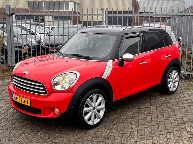 Rood Occasion 2011 Mini Cooper Countryman Pepper SUV | € 5.890 (Eerlijke prijs) - Afbeelding 1/4