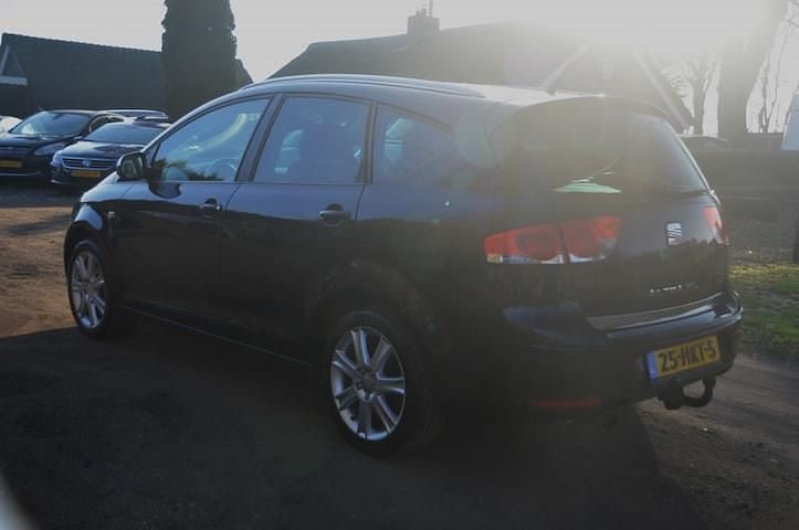 Occasion Seat Altea XL Stylance 102 PK (75 kW) 2009 Zwart (metallic) MPV