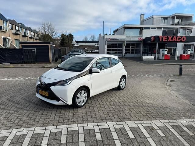 Occasion Toyota Aygo 69 PK (50 kW) 2017 Wit Hatchback