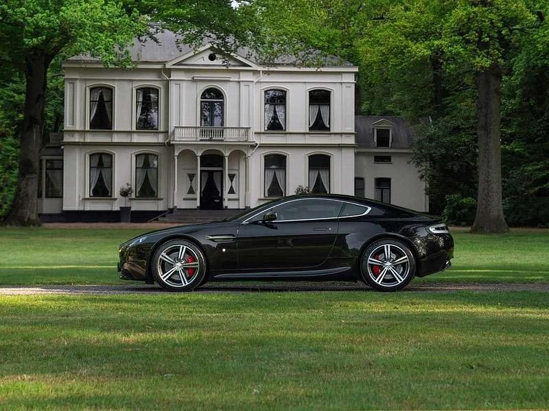 Zwart Gebruikt 2008 Aston Martin V8 Vantage Coupé | € 54.900 - Afbeelding 1/4