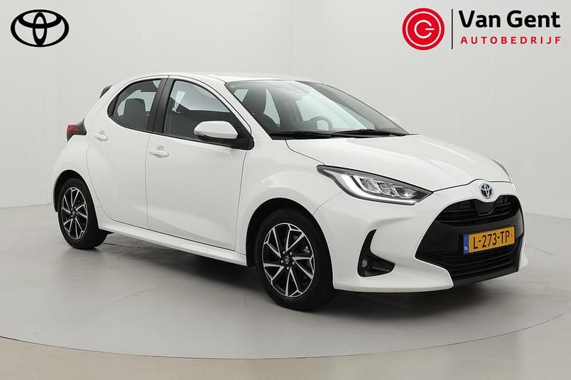 Wit Gebruikt 2021 Toyota Yaris Hybrid Hatchback | € 20.750 (Eerlijke prijs) - Afbeelding 1/4