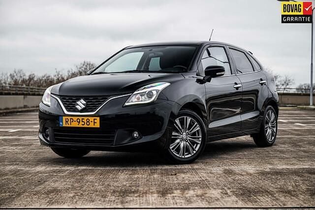 Zwart Occasion 2018 Suzuki Baleno Hatchback | € 9.945 (Eerlijke prijs) - Afbeelding 1/4