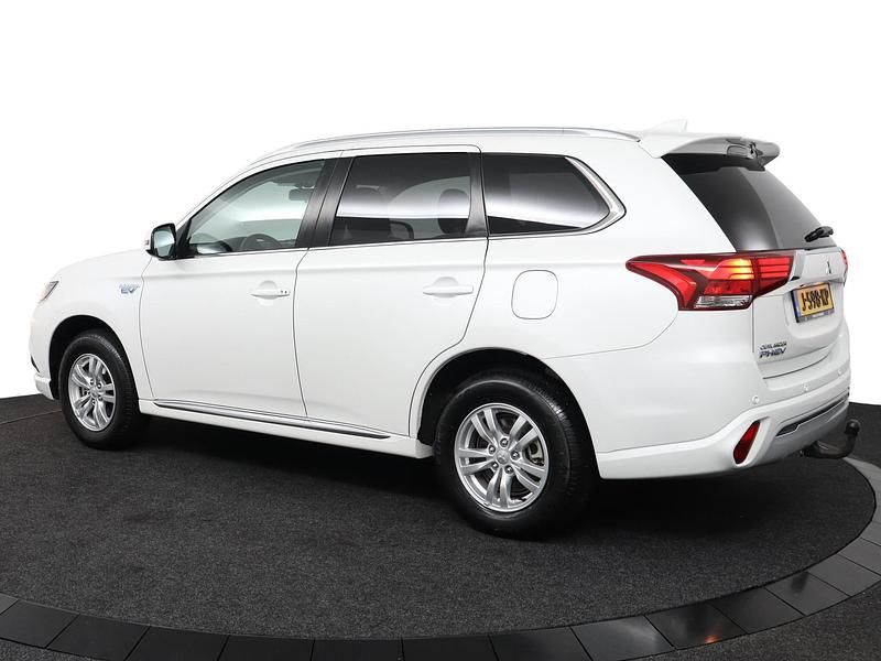 Occasion Mitsubishi Outlander P-HEV 68 PK (50 kW) 2020 Wit SUV