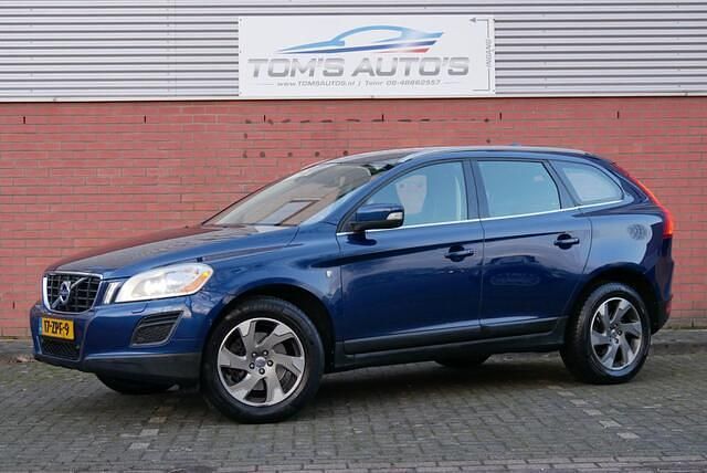 Blauw (metallic) Occasion 2013 Volvo XC60 Momentum SUV | € 8.950 (Goede deal) - Afbeelding 1/4