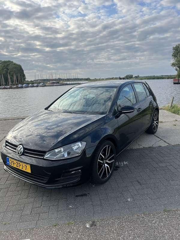 Zwart Gebruikt 2013 VW Golf VII Trendline Stationwagen | € 8.250 (Iets duurder) - Afbeelding 1/4