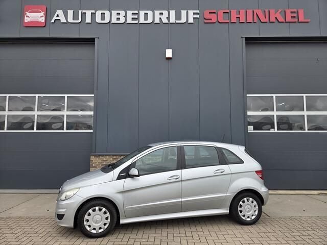 Grijs Gebruikt 2010 Mercedes B160 MPV | € 5.250 (Goede deal) - Afbeelding 1/4