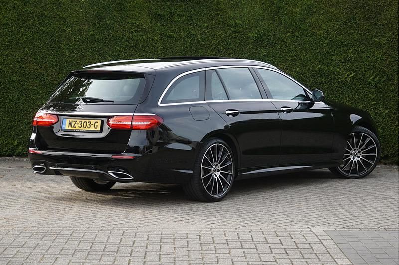 Occasion Mercedes E350 AMG line 259 PK (190 kW) 2017 Zwart Stationwagen