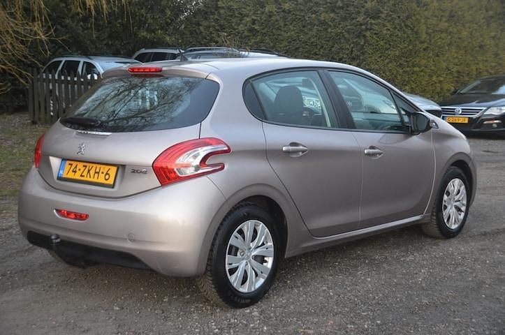 Occasion Peugeot 208 Active 68 PK (50 kW) 2013 Grijs (metallic) Hatchback