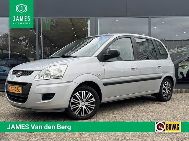 Grijs Gebruikt 2009 Hyundai Matrix Dynamiq MPV | € 3.750 - Afbeelding 1/4